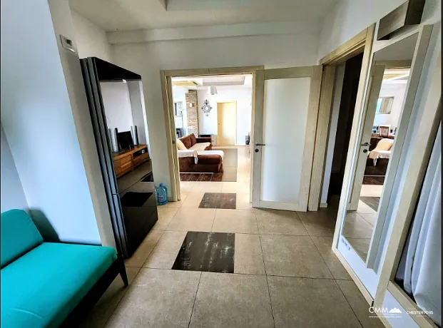 Rustovo'da 5 Yatak Odalı Villa, 392 m²